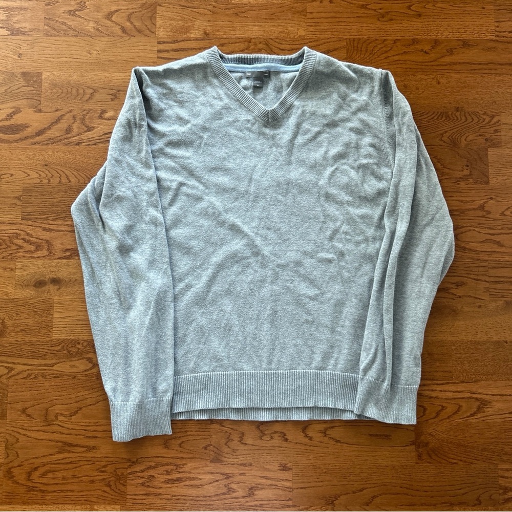 GAP Mens Sweater Long Sleeve Cotton Light Gray V Neck Pullover M Top